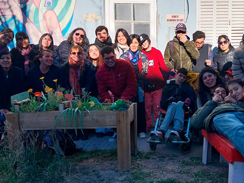 ¿Cómo se organizan estas personas y grupos en Chubut?